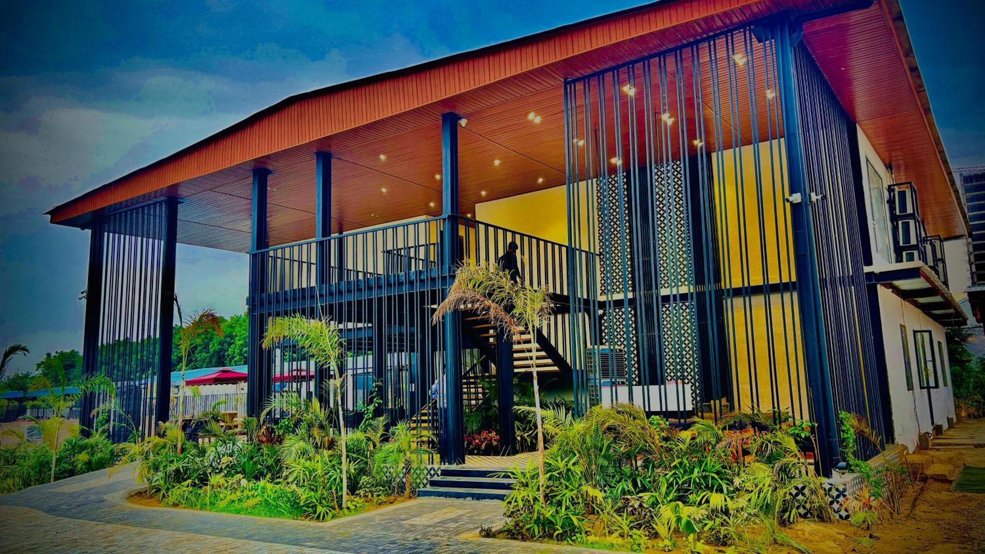 Vintclub Resort Lucknow Exterior photo